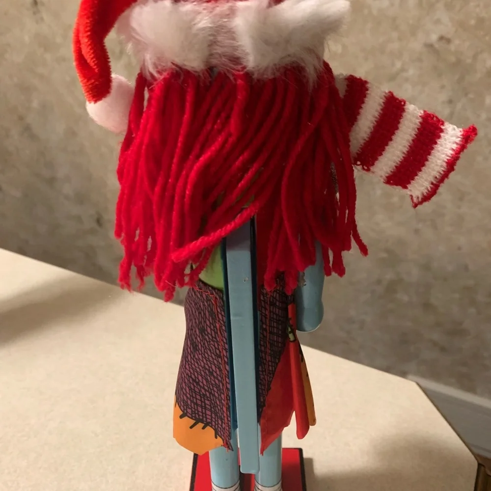 Nightmare Before Christmas Holiday Nutcracker Set - Picture 10 of 12